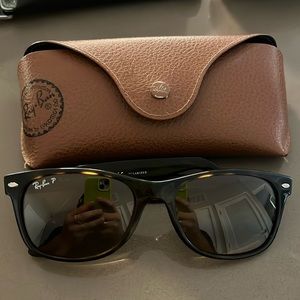 RayBan New Wayfarer polarized lenses sunglasses tortoise